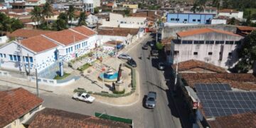 Você moraria aqui? A cidade do Brasil onde a conta de água simplesmente não existe há 6 décadas