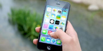 Segurança máxima: FBI recomenda que todos façam isso imediatamente no celular