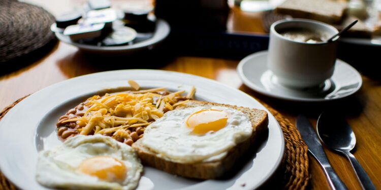 Cientistas descobriram um nutriente poderoso para a saúde do cérebro e ele está escondido no seu café da manhã
