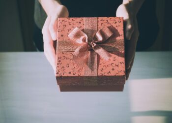 O que dar de Natal para a pessoa, de acordo com o mês em que ela nasceu