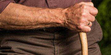 Nem 40 e nem 60: especialistas revelam a idade em que o corpo começa a envelhecer de verdade