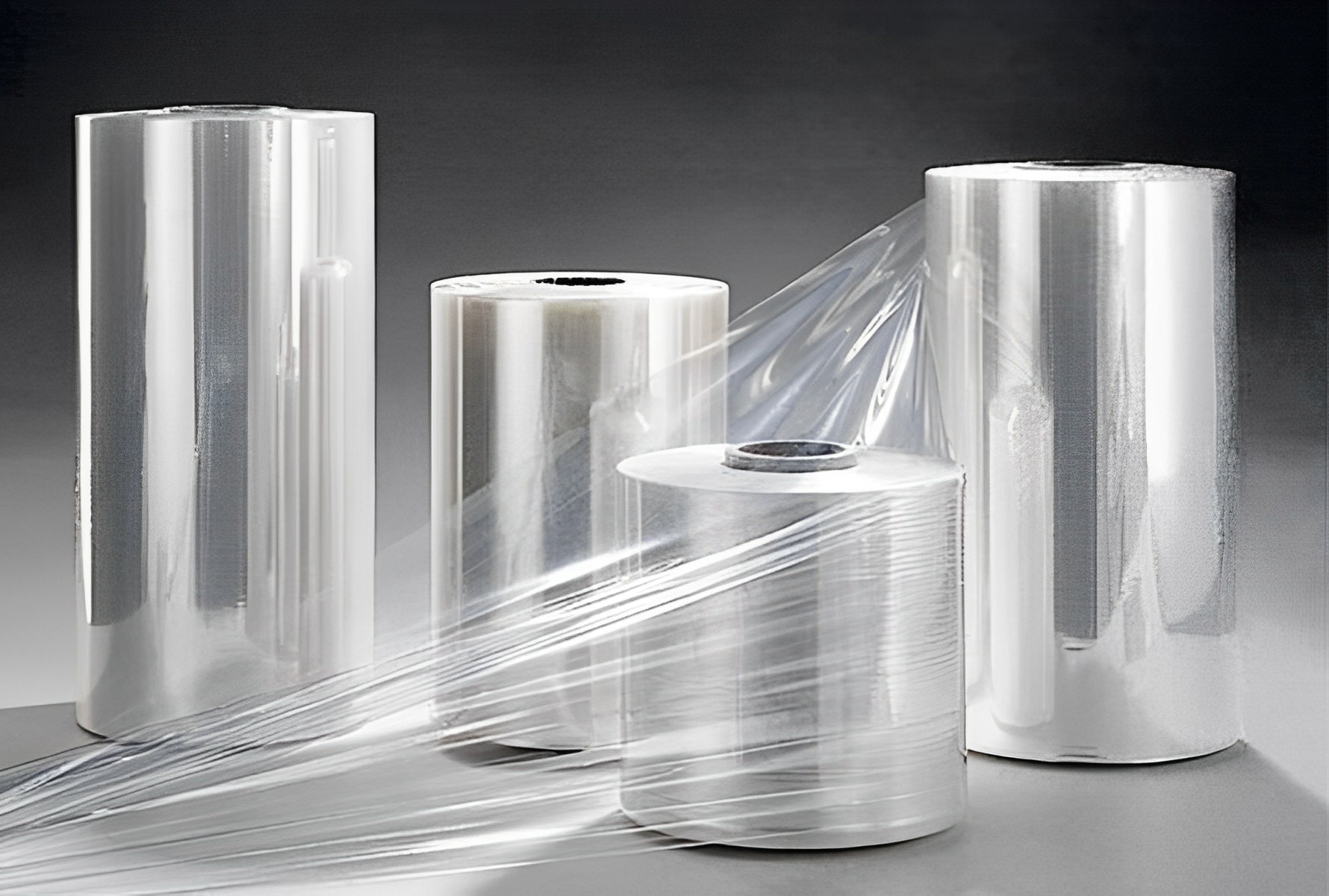 Usar filme plástico nos trilhos das janelas: para que serve e por que recomendam