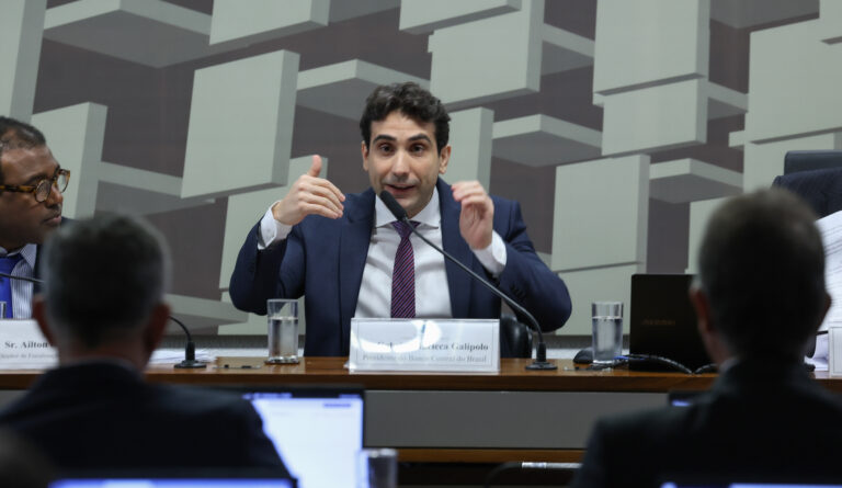 Ataques contra BC e Febraban foram orquestrados?