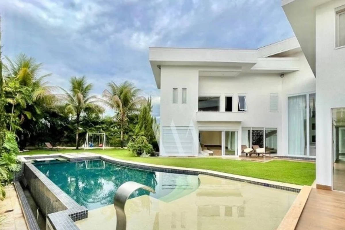 Mansão de R$ 50 milhões do “melhor cantor do Brasil” tem 15 mil m² e luxo de sobra