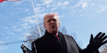 Donald Trump confirma mudança nos EUA e inicia processo para escolher novo presidente