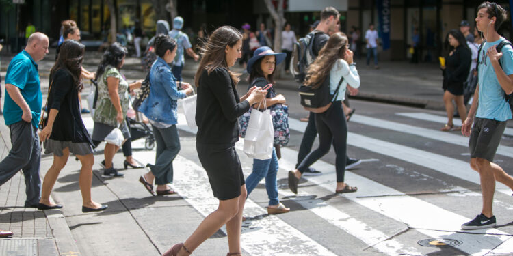 O que diz a lei sobre encontrar um objeto de valor na rua e decidir ficar com ele?