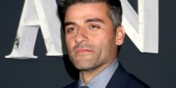 Quem é Oscar Isaac, o ator que parou a internet ao perder para Wagner Moura no Globo de Ouro