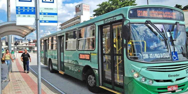 Quem cumprir estes requisitos pode andar de ônibus de graça no Brasil em 2026