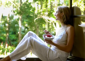 A prática alemã que renova o ar da sua casa em minutos é mais simples do que você imagina