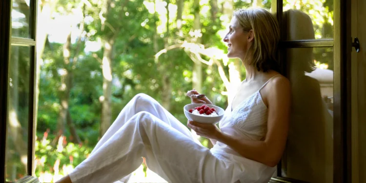 A prática alemã que renova o ar da sua casa em minutos é mais simples do que você imagina