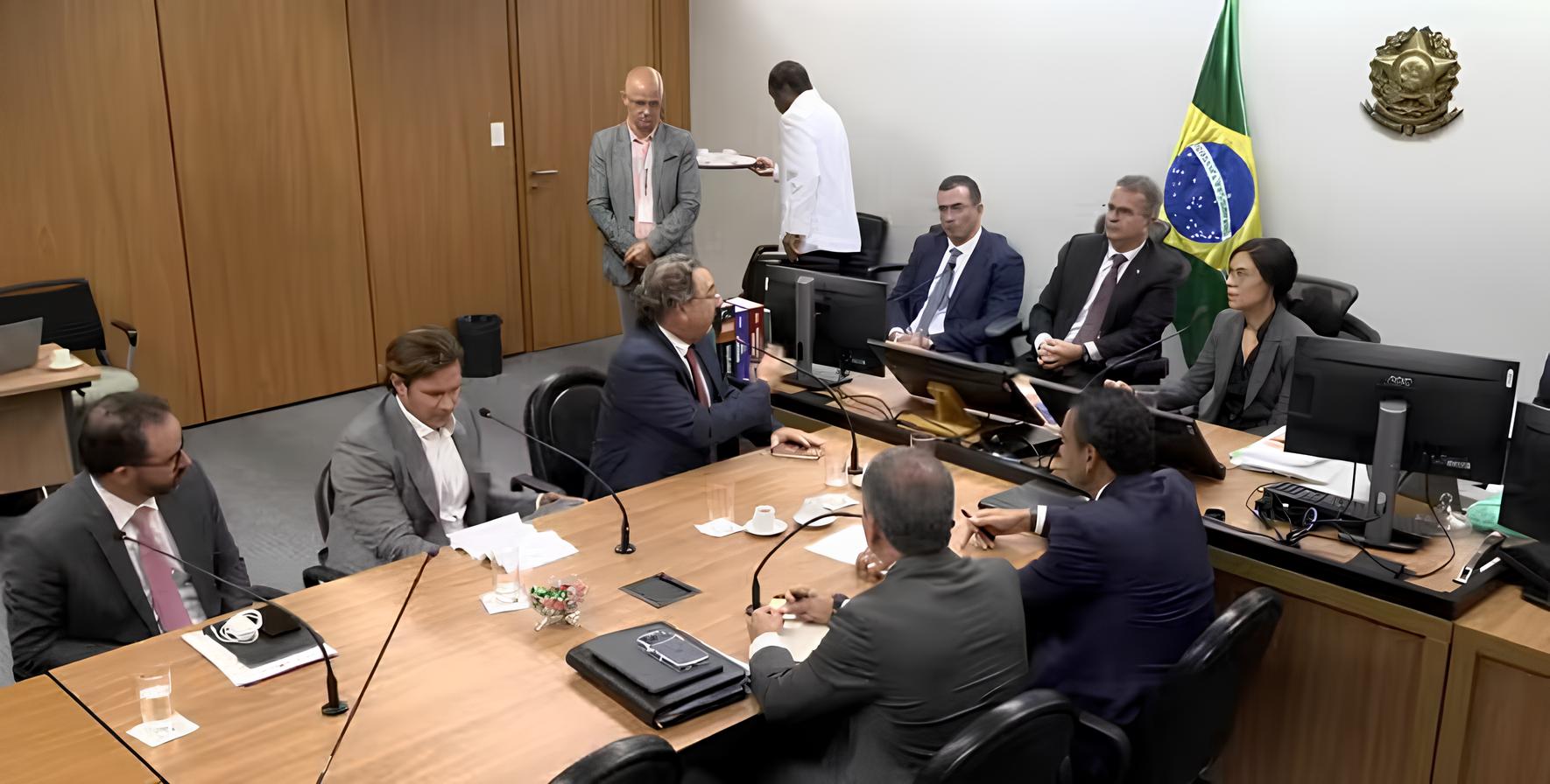 A relação entre o advogado de Vorcaro e Dias Toffoli