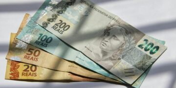 Programa do governo pode liberar R$ 1.200 para os brasileiros já em fevereiro de 2026
