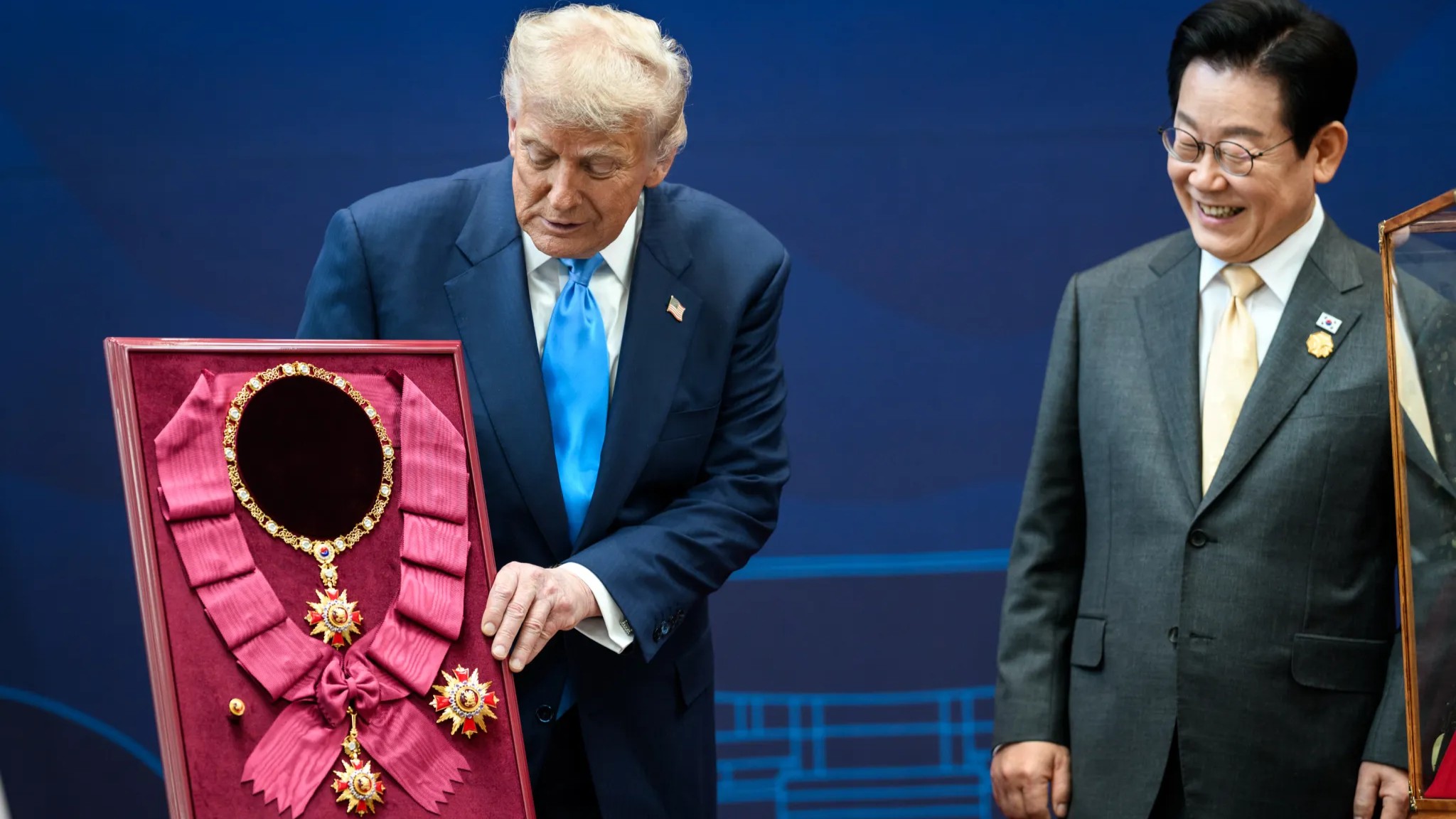 Trump anuncia tarifa de 25% para importações coreanas