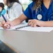 Estudantes de medicina precisam ficar atentos a novo comunicado do MEC