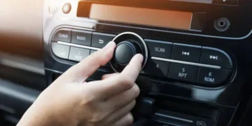 Estudo revela a música que você nunca deveria ouvir enquanto dirige