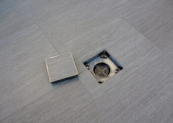 Jogar álcool nos ralos da casa: para que serve e com que frequência fazê-lo