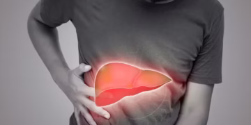 Seu corpo pode estar avisando: 3 sintomas que indicam que o fígado está em perigo