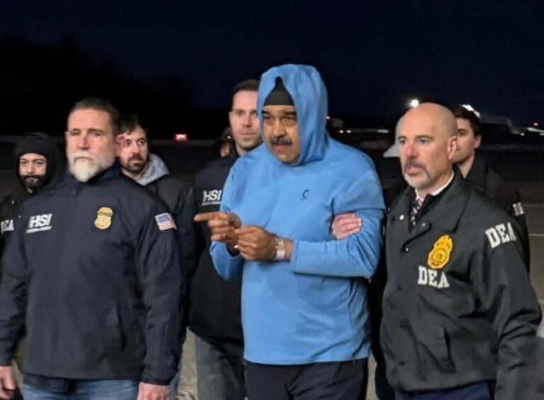 Suíça congela bens de Maduro