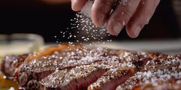 Produto presente em quase todo churrasco acaba de ser suspenso pela Anvisa
