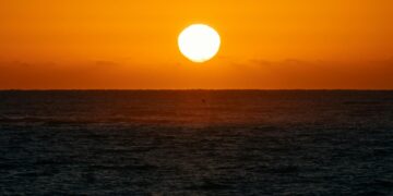 O Sol "explodiu" e cientistas pedem que a população se prepare para o impacto na Terra