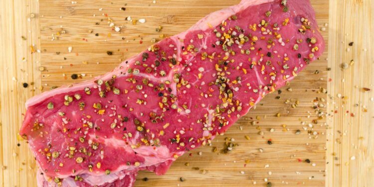 Nutricionista elege a melhor carne para quem quer ganhar músculos