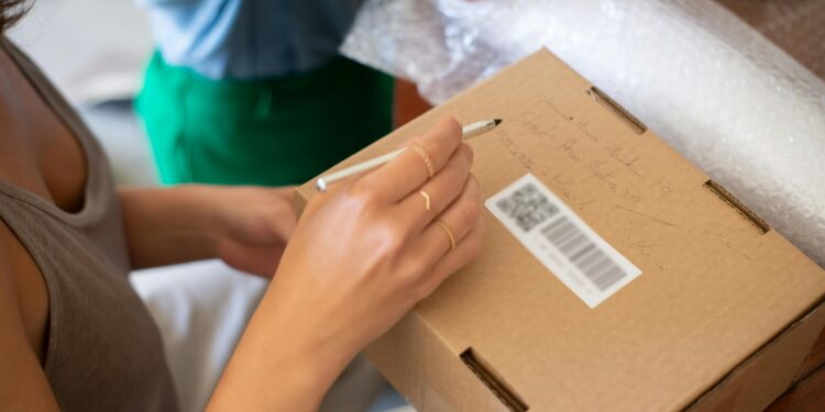 Fim de uma era: empresa responsável por correspondências confirma o fim do serviço de entregas no Brasil