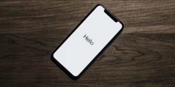 Como identificar se o seu celular está "ouvindo" suas conversas para direcionar anúncios