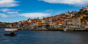 Brasileiros ganham novo direito na Europa: vai mudar a vida de quem viaja