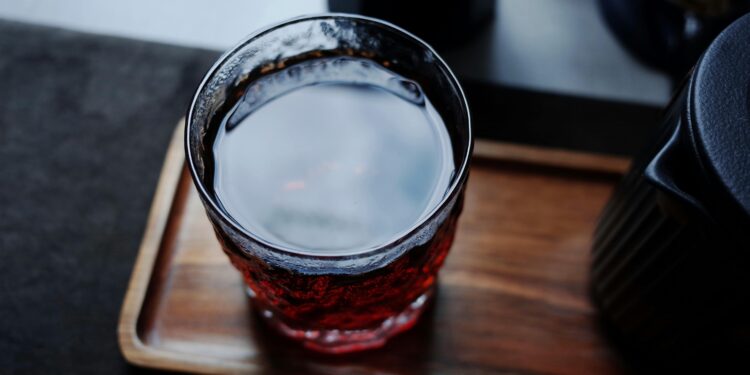 Um detalhe dentro da Coca-Cola virou caso de Justiça e rendeu R$ 10 mil para esse brasileiro