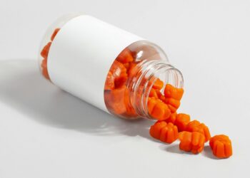 Conhecida como “ouro da juventude”, vitamina chama atenção por efeito contra o envelhecimento