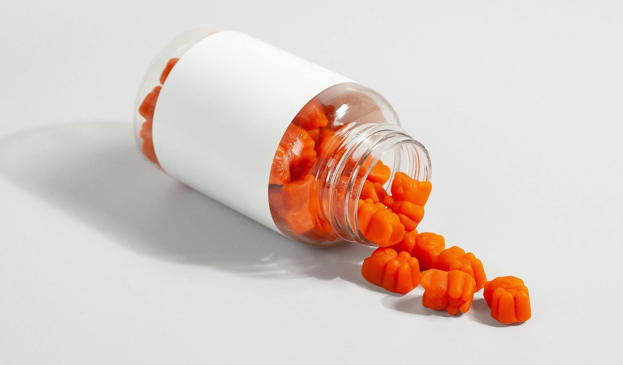 Conhecida como “ouro da juventude”, vitamina chama atenção por efeito contra o envelhecimento