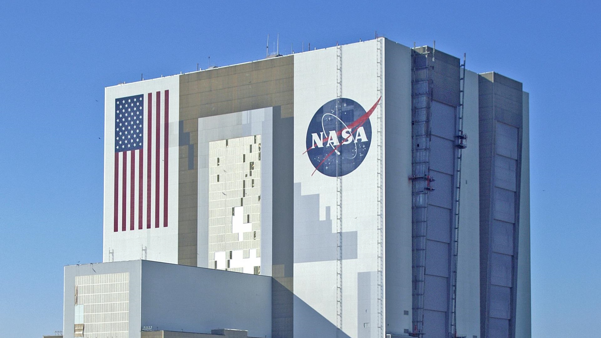 Projeto histórico: NASA vai erguer uma grande estrutura na Lua pela primeira vez
