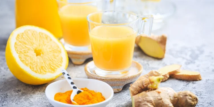 Esqueça o shot matinal: nutricionista garante que essa outra prática é muito mais poderosa