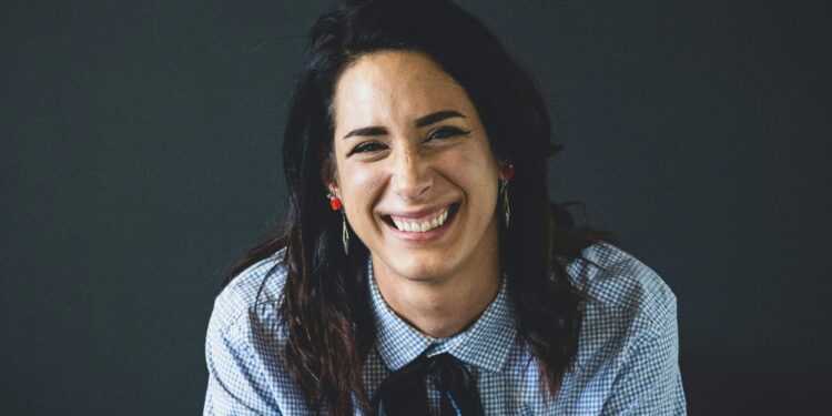 As pessoas que mantêm a mesma foto de perfil durante anos costumam ter estas 8 características