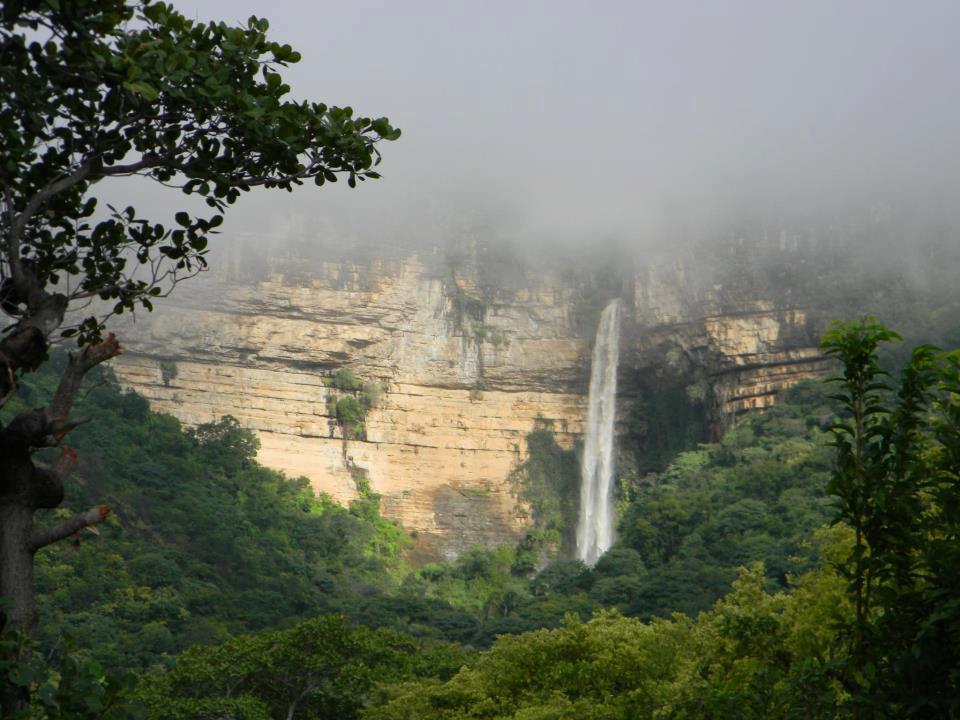 Brasileira faleceu após ser atingida por pedra que “caiu do céu”