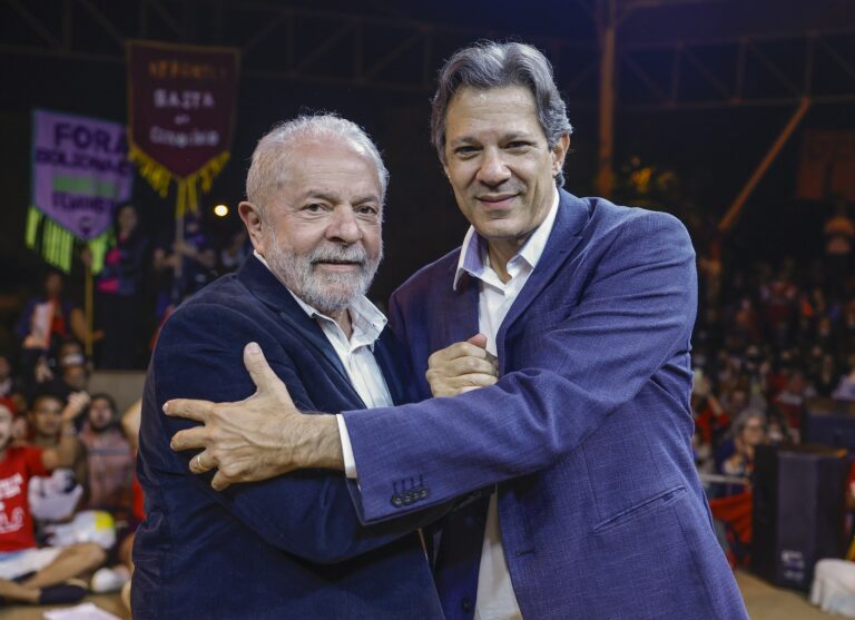Haddad vai para o sacrifício. De novo
