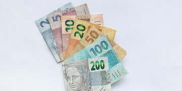 Nova regra entrou em vigor e altera o pagamento de milhões de trabalhadores no Brasil