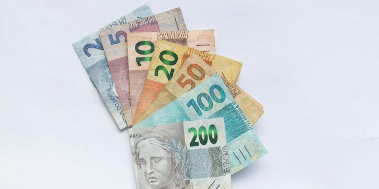 Nova regra entrou em vigor e altera o pagamento de milhões de trabalhadores no Brasil