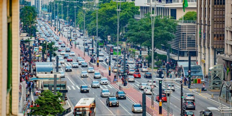 Investigação revela plano de atentado com bombas em área movimentada do Brasil