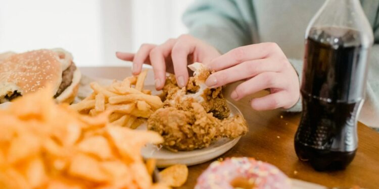 Proibido por nutricionistas: estes 3 alimentos de consumo diário afetam os rins e ninguém sabe