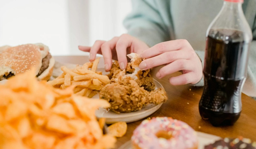 Proibido por nutricionistas: estes 3 alimentos de consumo diário afetam os rins e ninguém sabe