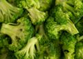 A melhor forma de cozinhar o brócolis para preservar os seus nutrientes