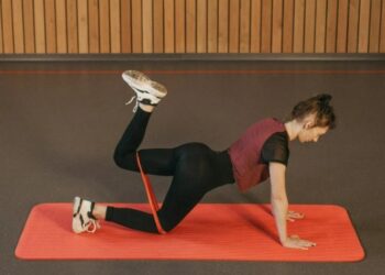 Nem bicicleta, nem natação: o exercício de força que ajuda a manter a mobilidade em adultos mais velhos