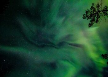 Algo está acontecendo no céu da Terra e a Nasa acabou de enviar 3 foguetes para tentar resolver