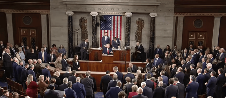 Longuíssimo discurso de Trump bate recorde