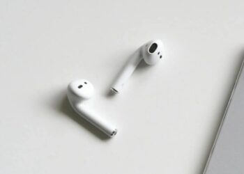 O uso de fones Bluetooth pode afetar seu corpo? Pesquisadores respondem