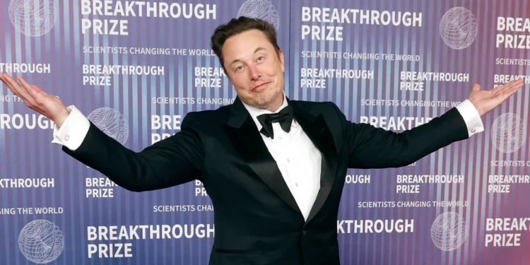 Após revolucionar a internet, Elon Musk quer desafiar a Apple com um celular próprio