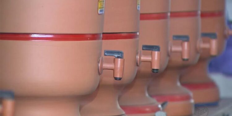 O que a ciência diz sobre o uso do filtro de barro em 2026