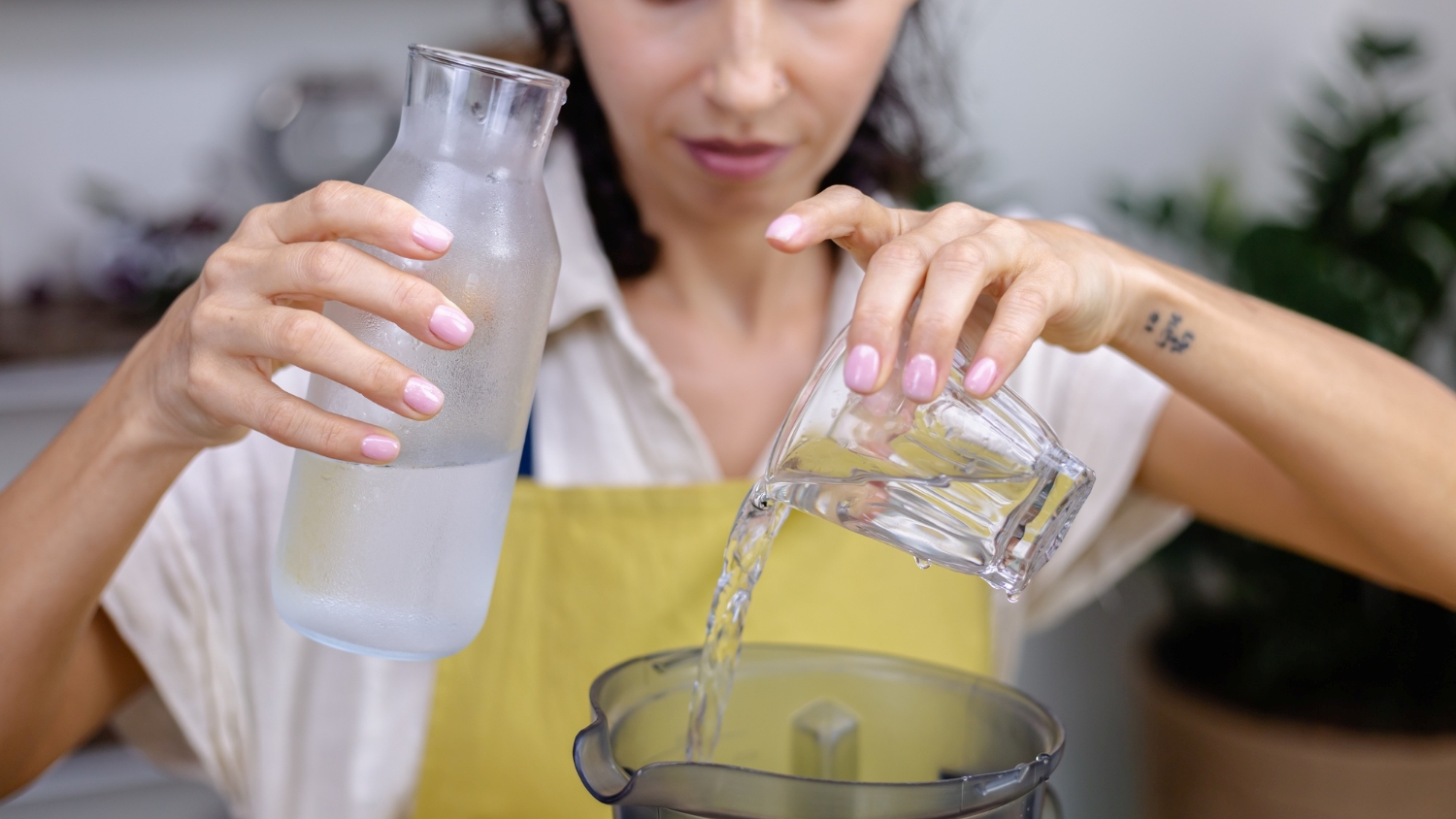 Bicarbonato, água oxigenada e sabão branco: para que serve esta mistura e como usá-la