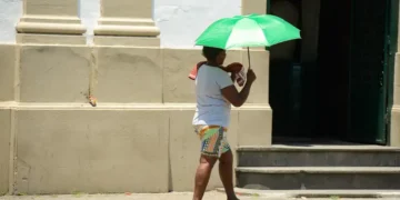 Enquanto parte do Brasil enfrenta chuva, essa região deve encarar um calor fora do normal